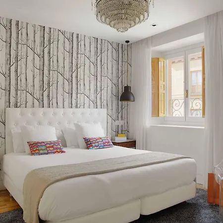Palacio Conde Miranda Apartment Madrid Exterior photo