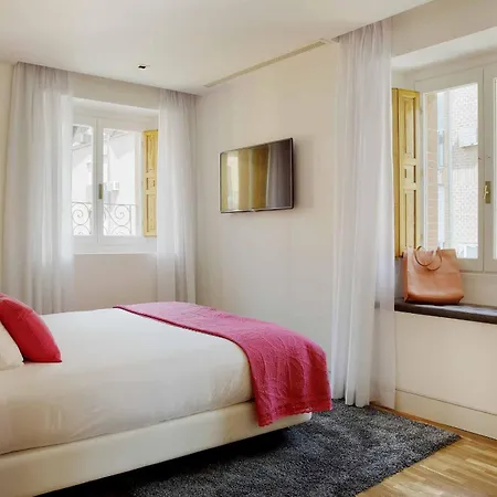 Palacio Conde Miranda Apartment Madrid Exterior photo