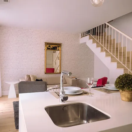 Palacio Conde Miranda Apartment Madrid Exterior photo